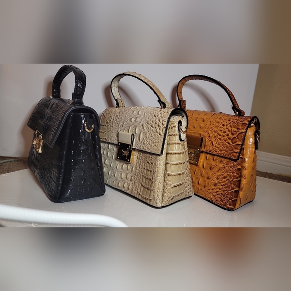 Handbag - Picture 8 of 12